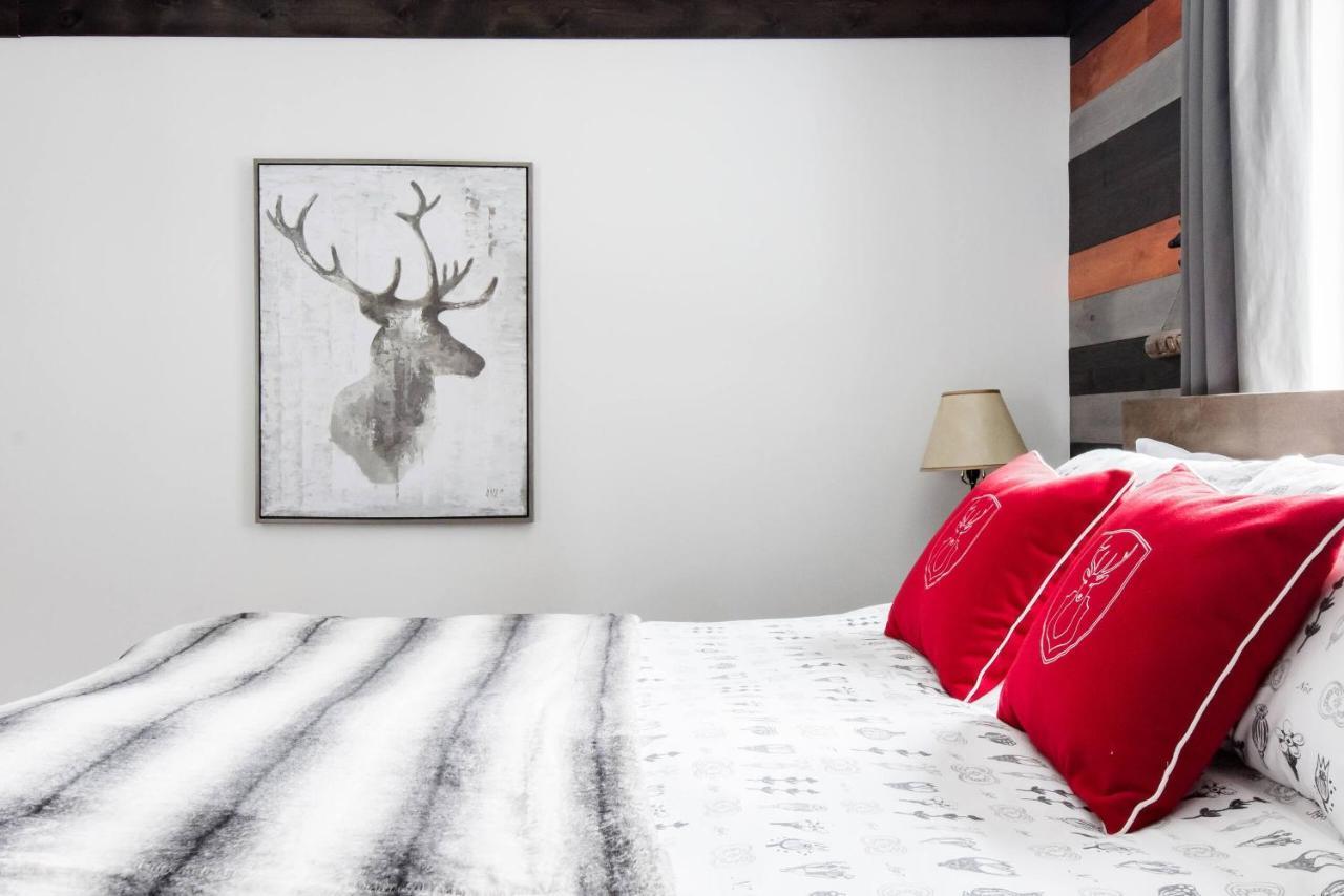 Le Caribou Lodge By Escapades Tremblant Mont-Tremblant Bagian luar foto